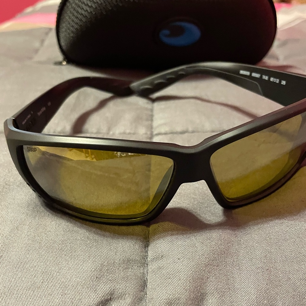 Costa Tuna Alley Sunglasses - Picture 1 of 5